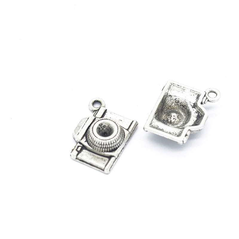 Camera Pendants 21x16mm