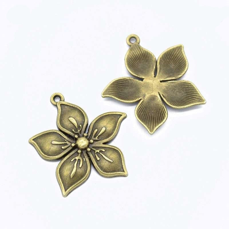 Bauhinia Pendants 32x33mm